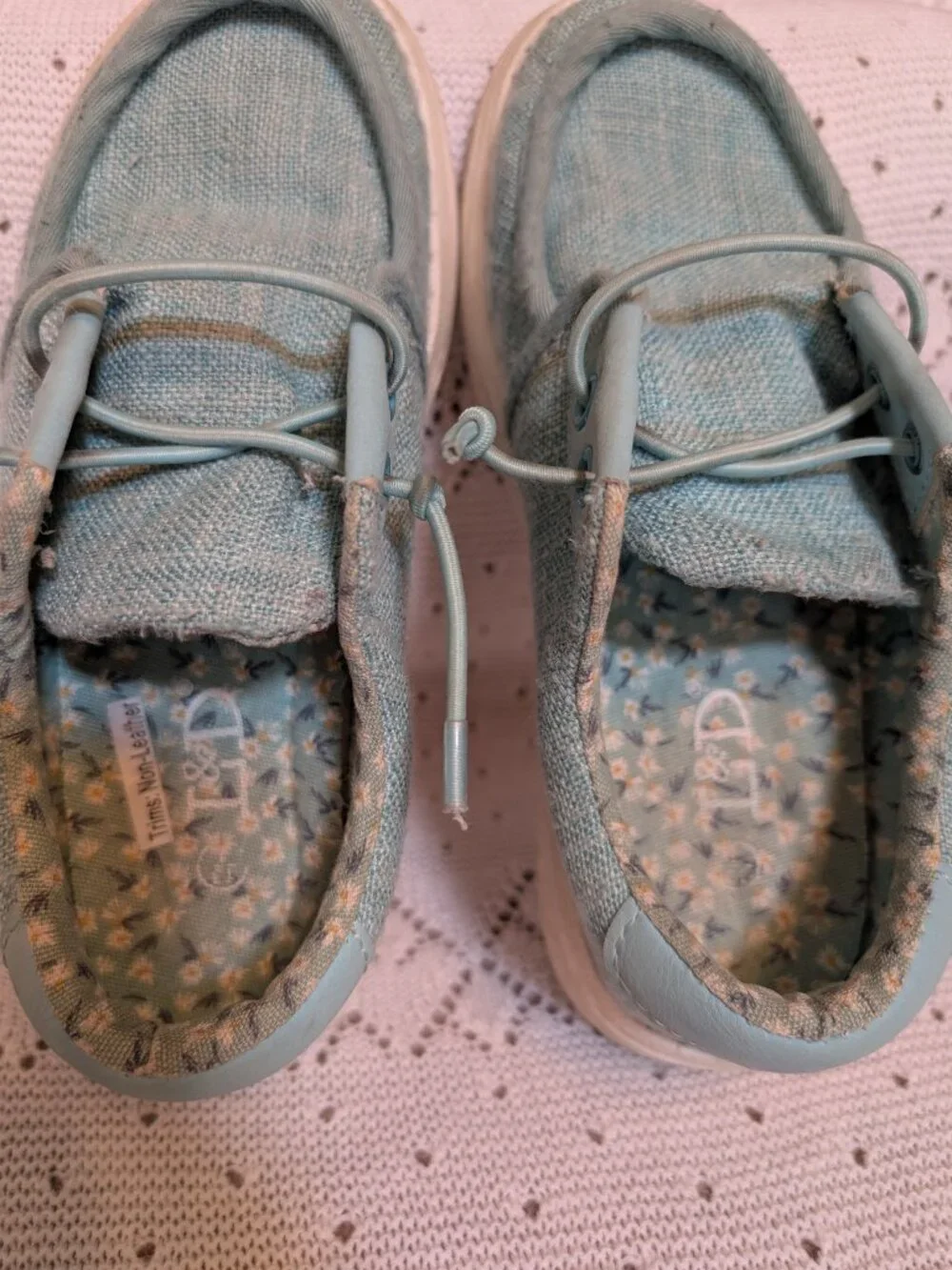 Blue slip on shoes with elastic size 13/1